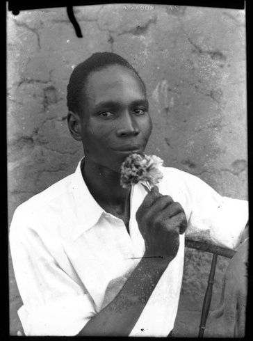 Seydou Keïta: Self Portrait, 1949